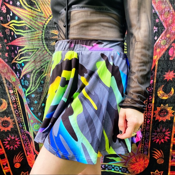 Neon camo miniskirt - Picture 2 of 8
